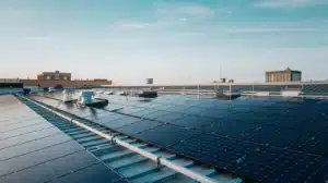 Solceller på taket: installasjon, kostnader og lønnsomhet – illustrasjon
