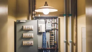 Hvor ofte bør du sjekke det elektriske anlegget ditt? – illustrasjon